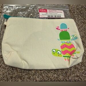 Thirty-one zipper Pouch with Turtle Design - Cream